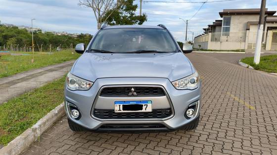 MITSUBISHI ASX 2.0 4X2 16V GASOLINA 4P AUTOMÁTICO MITSUBISHI ASX 2.0 4X2 16V GASOLINA 4P AUTOMÁTICO